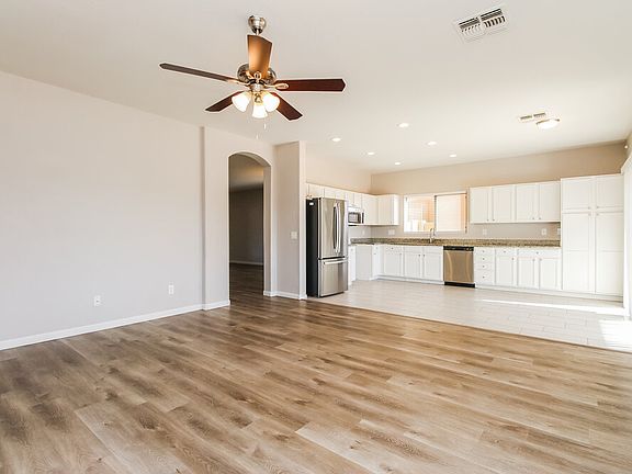 5th image of 5019 W Glass Ln