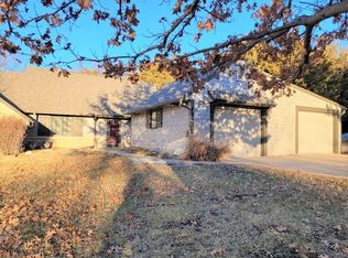 2010 Dee, Winfield, KS 67156