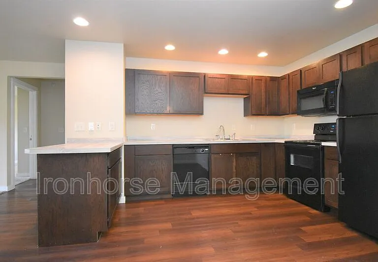 2226 Baxter Ln #3 — Photo 5