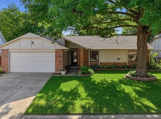 1221 S Chestnut Ave, Broken Arrow, OK 74012