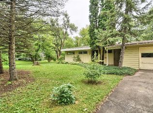 1977 Grange Hall Rd, Fenton, MI 48430