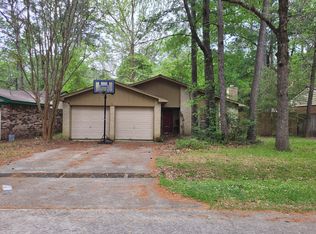 5 W Woodtimber Ct, Spring, TX 77381