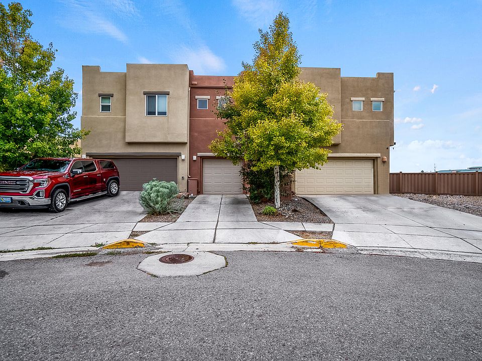 1st image of 37 Canyon Cliff Dr