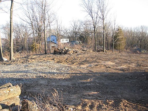 47 Highland - South View