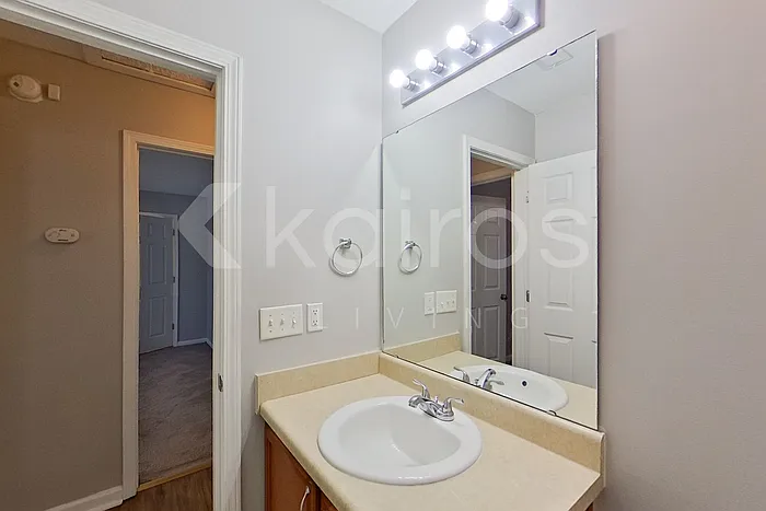 261 Alexander Pointe Dr — Photo 14