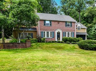 2005 Huntingdon Rd, Huntingdon Valley, PA 19006