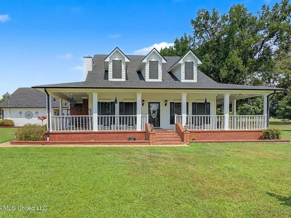 3180 Dean Rd, Nesbit, MS 38651