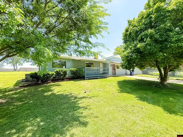 708 Cooper Estates Dr, Mountain Home, AR 72653