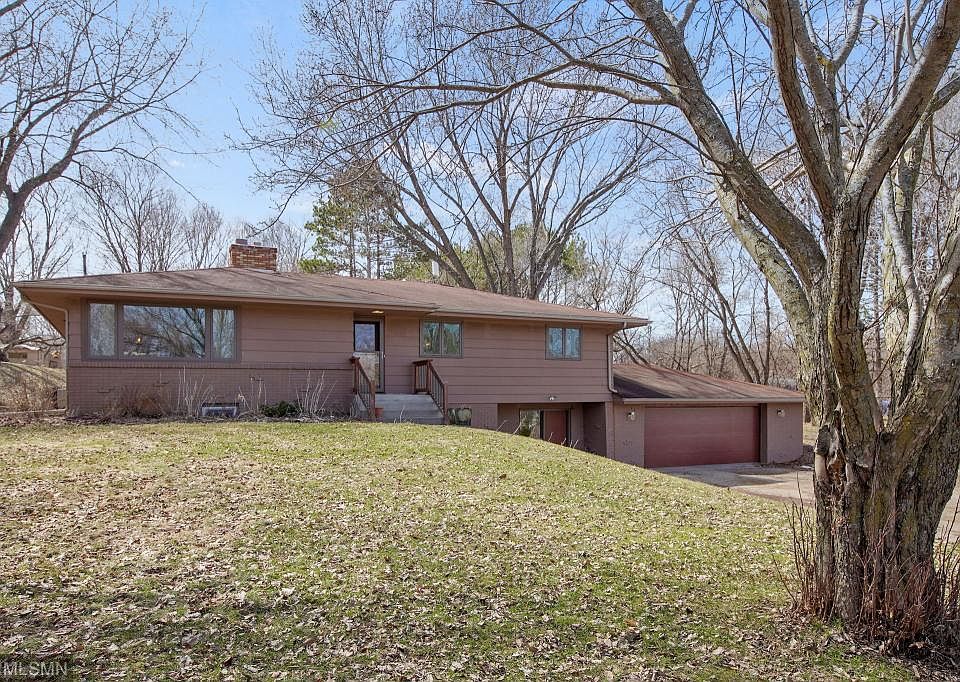 1st image of 5760 Minnetonka Dr