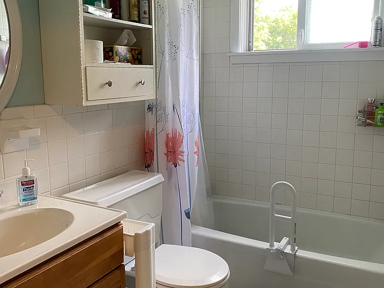 156 King St #2 — Photo 7