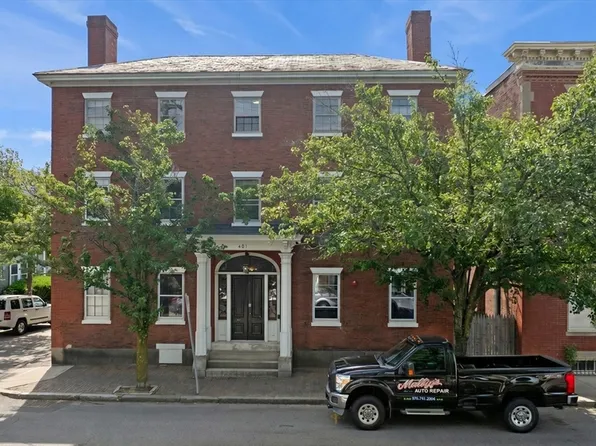 401 Essex St, Salem, MA 01970