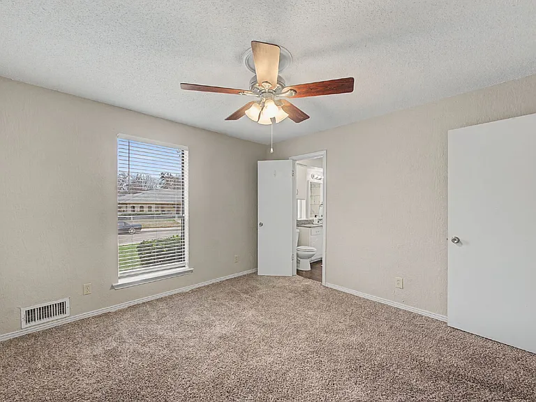 5019 Blanchard Dr — Photo 13