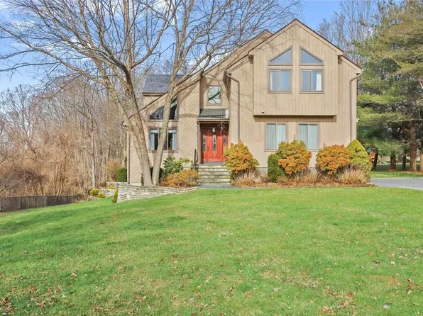 52 Apple Hill Drive, Cortlandt Manor, NY 10567