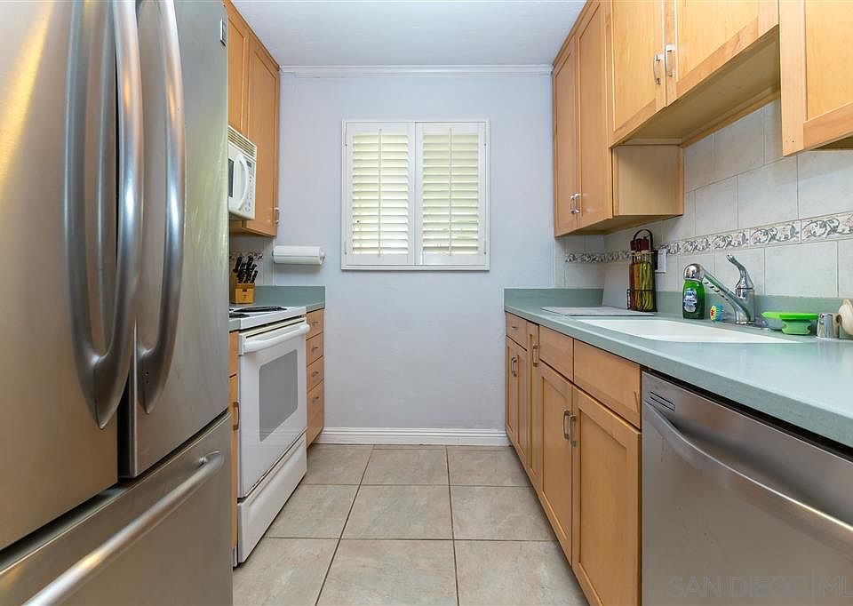 1st image of 4750 Noyes St APT 115