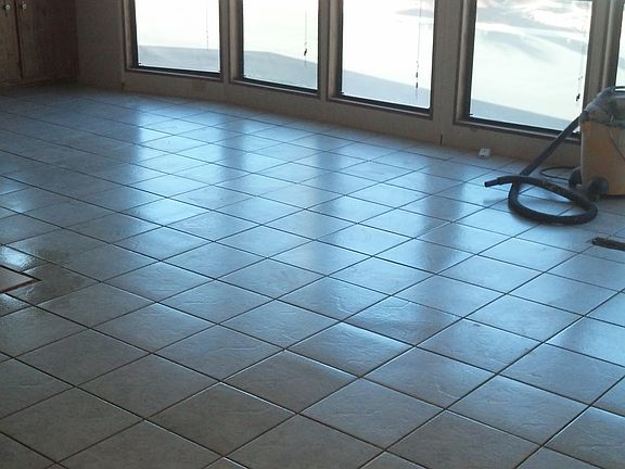 new tile dining/living room 