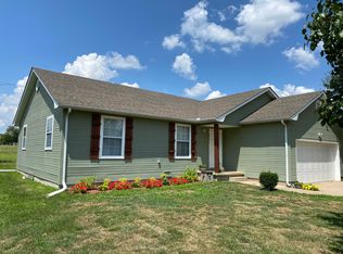 2151 Webbwood Dr, Webb City, MO 64870