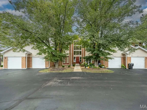 1300 Holgate Dr Unit G6, Ballwin, MO 63021