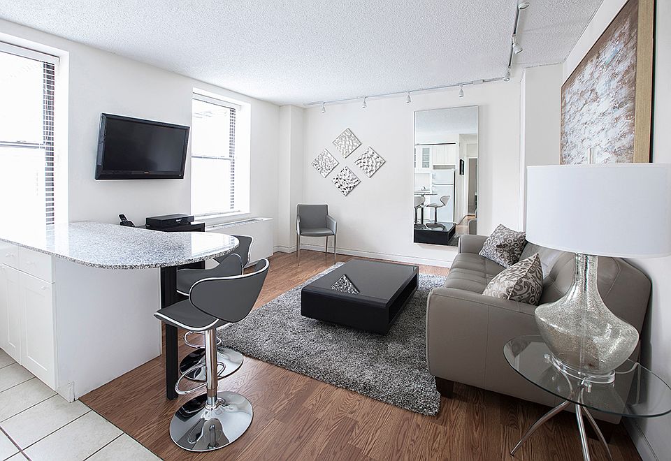 1st image of 150 W 51st St APT 2017