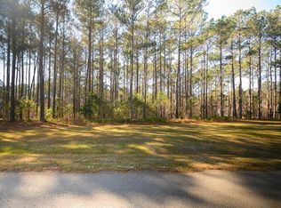 2420 Parrotts Pointe Rd #131, Greensboro, GA 30642