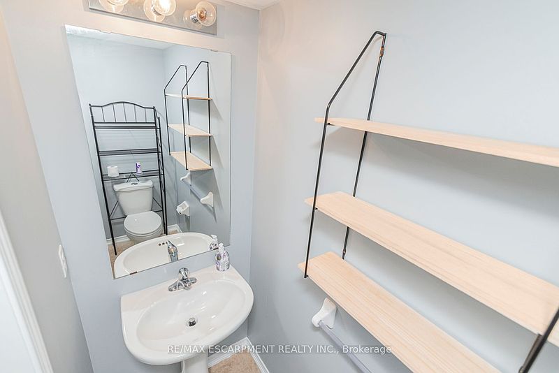 Hamilton Townhouse for rent - 3 Bedrooms — photo 17