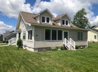 105 Hogan Rd, Fairport, NY 14450