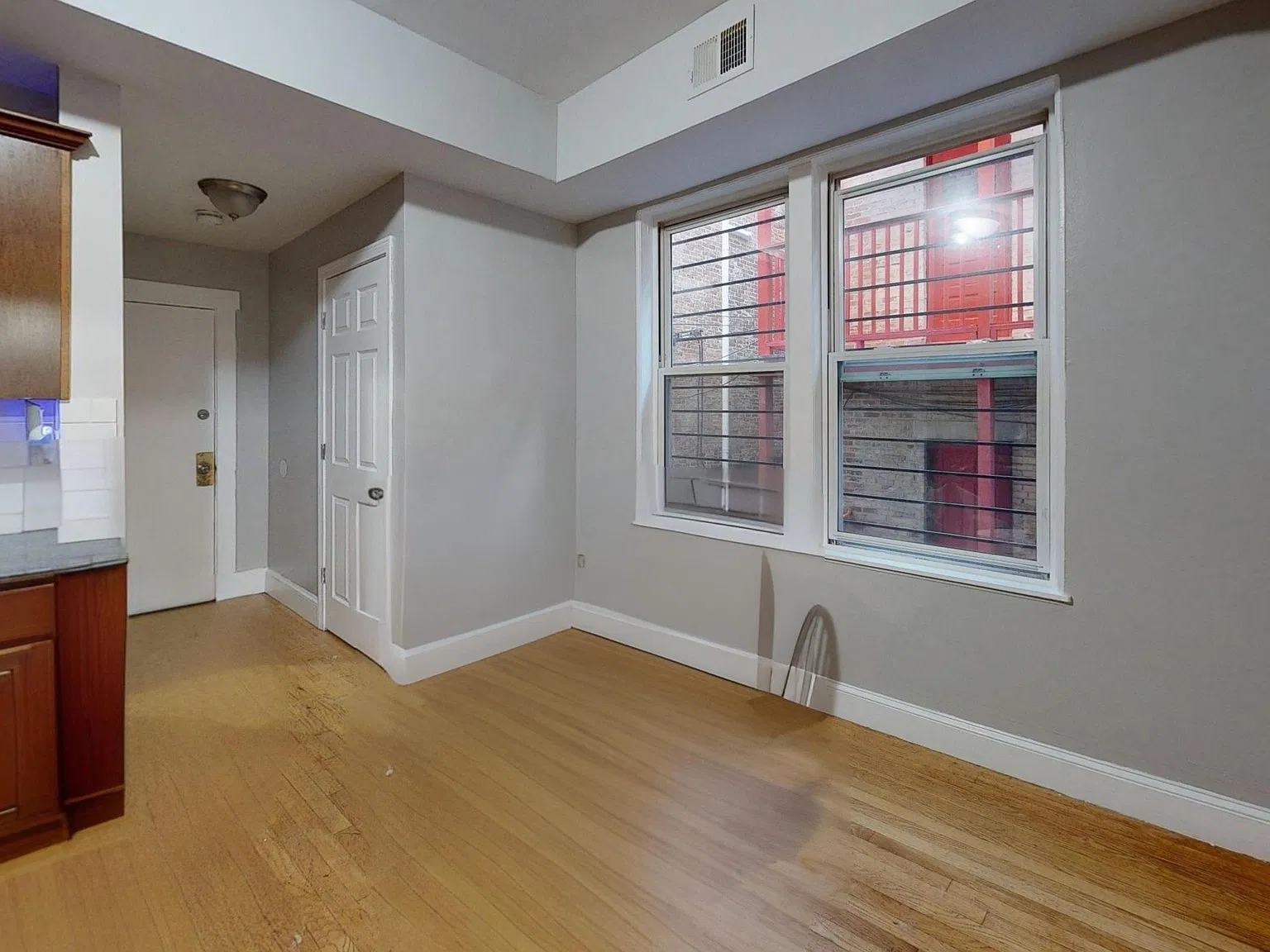 2 bed, 1.0 bath, 950 sqft, $2,750 — Photo 3