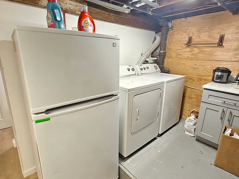 34 5th St #1C — Photo 8