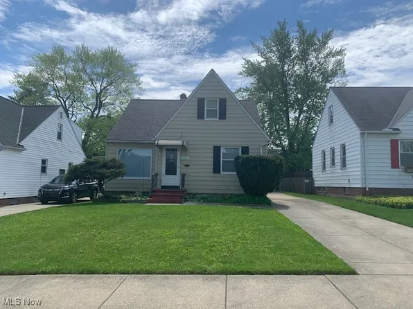 12902 Eastwood Blvd, Garfield Heights, OH 44125