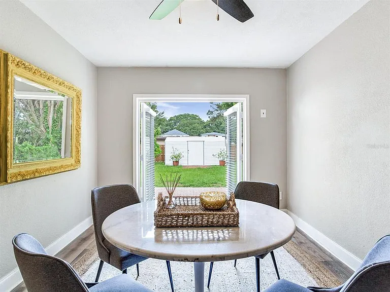221 N Clearview Ave — Photo 17