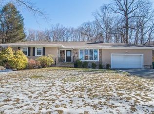 93 Oak Rd, Boonton Township, NJ 07005