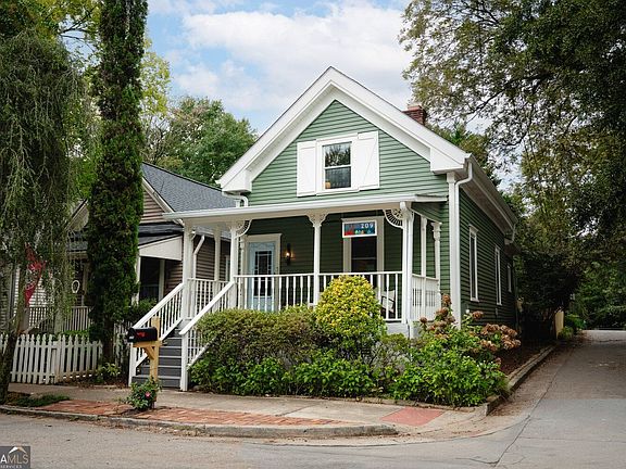 2nd image of 209 Estoria St SE