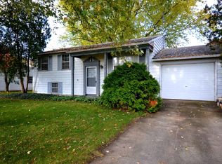 21899 Christopher Dr, Elkhart, IN 46516