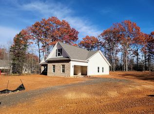 5012 Kings Pinnacle Dr, Kings Mountain, NC 28086