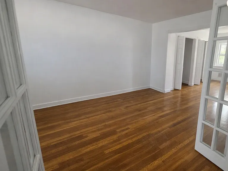 9504 23rd Ave — Photo 13