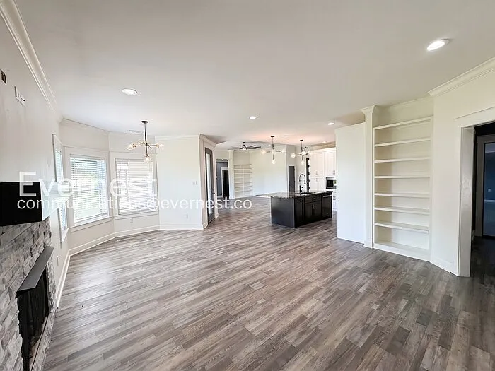 84 River Road Dr W — Photo 7