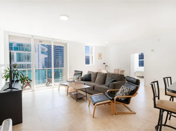 31 SE 5th St APT 4121, Miami, FL 33131