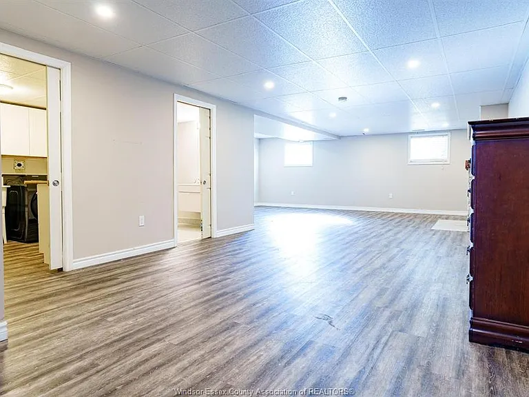 1575 Heatherglen Dr — Photo 10