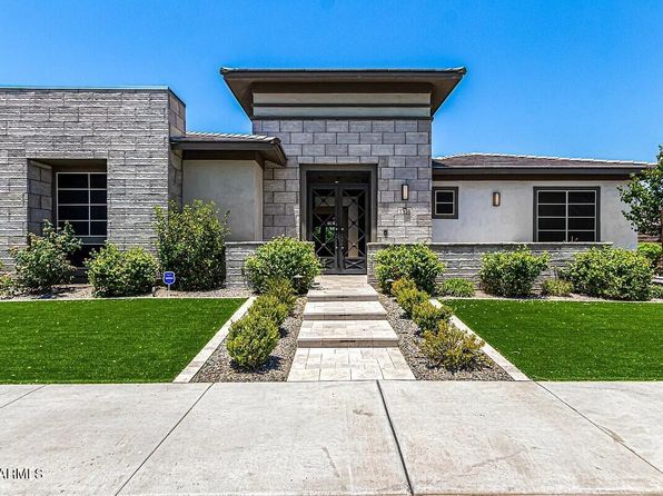 1316 E Lynx Way