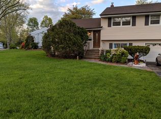 17 Terrace Rd, Wayne, NJ 07470