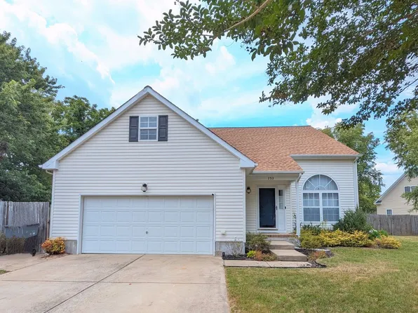 732 W Andrews Xing, Smithfield, VA 23430
