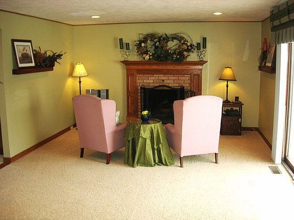 4th image of 32547 S Roundhead Dr
