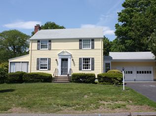 72 Colony Ave, Trumbull, CT 06611