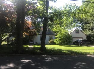 330 Roosevelt Dr, Cherry Hill, NJ 08002