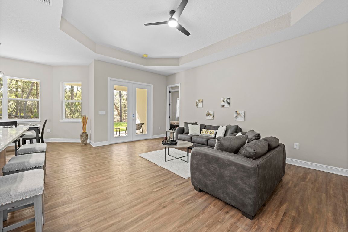 next background image