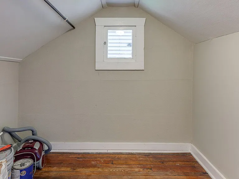 253 Thuss Ave #2 — Photo 12