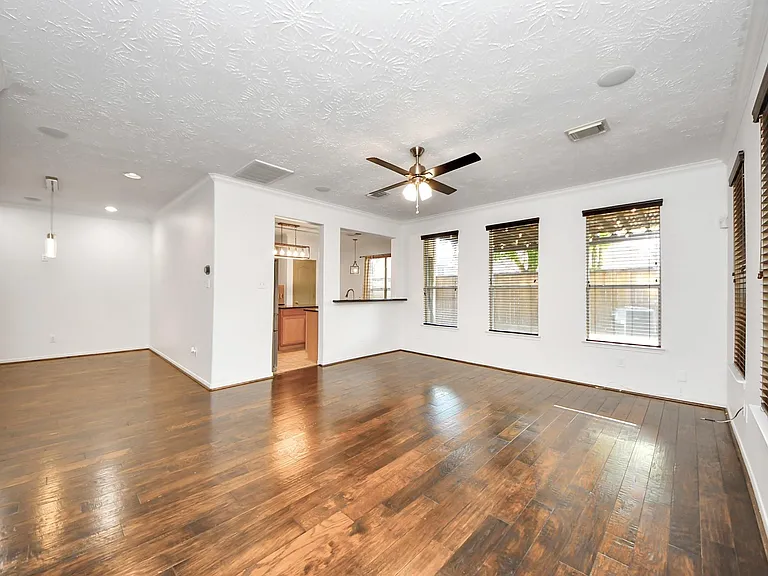 5922 Hollister Cole — Photo 7