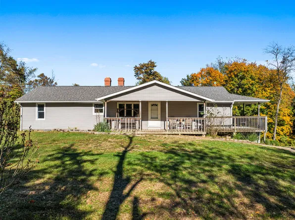 1083 Mcadoo Ridge Rd, Wellsburg, WV 26070