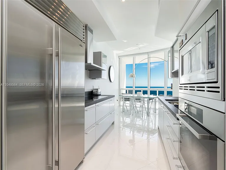 18201 Collins Ave #4709A — Photo 8