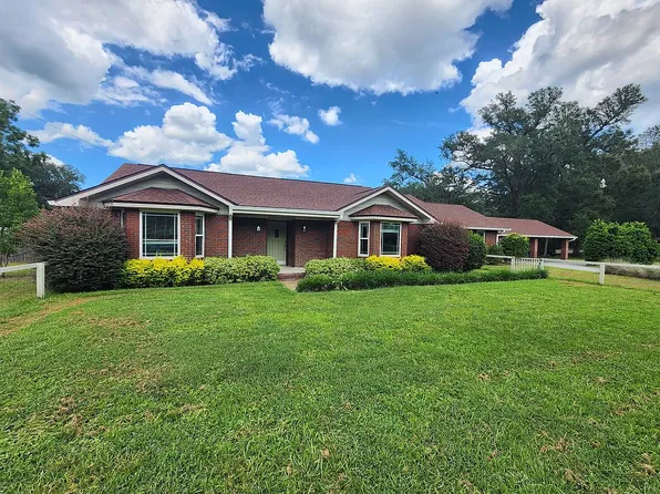 18254 NE Live Oak Ln, Blountstown, FL 32424
