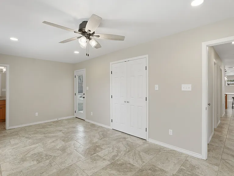 1409 Highland Dr — Photo 19